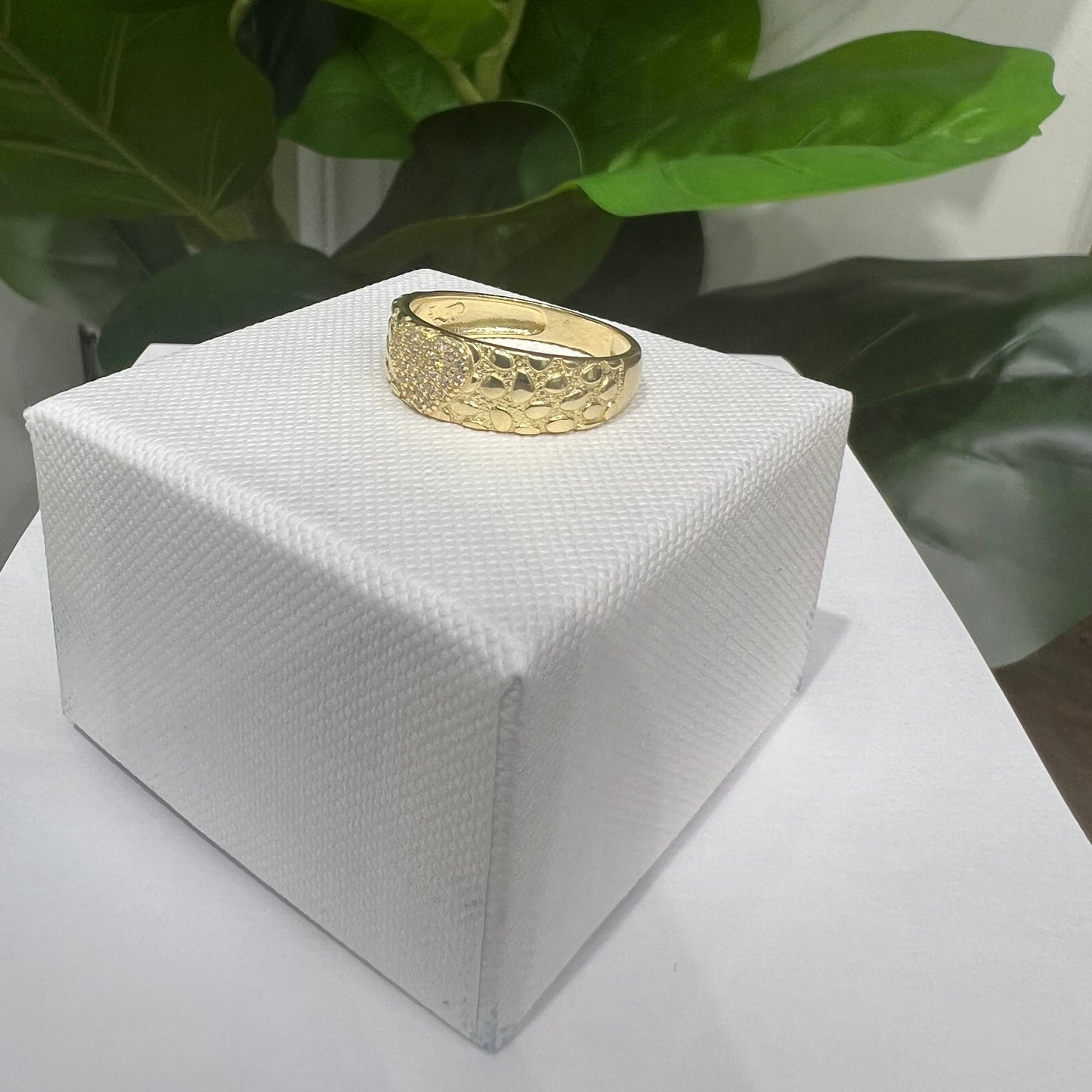 1382- NEW 10K Heart Nugget Ring  W.G