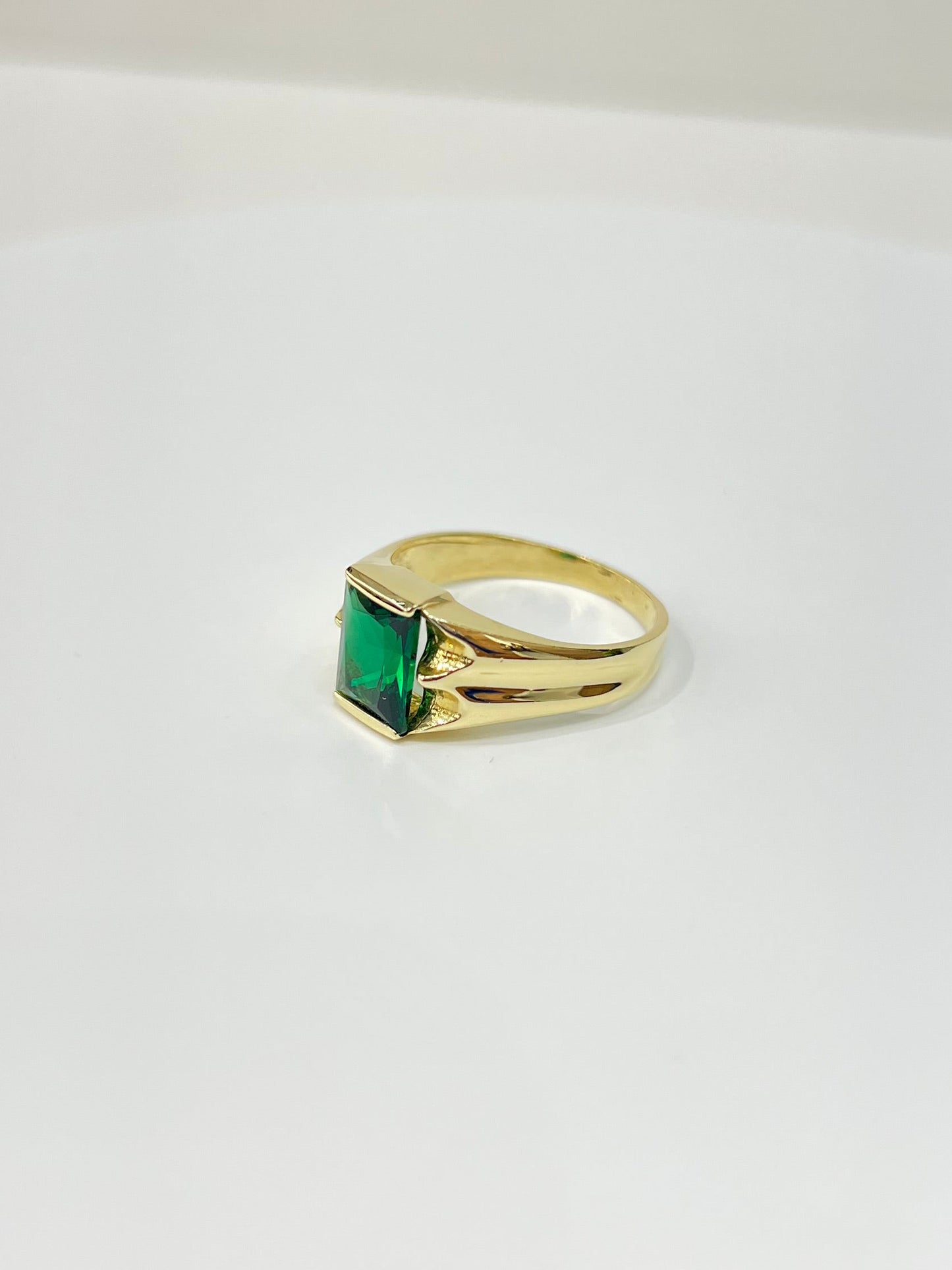 1101-NEW 14K Square Green Cz Stone Men's Ring W.G