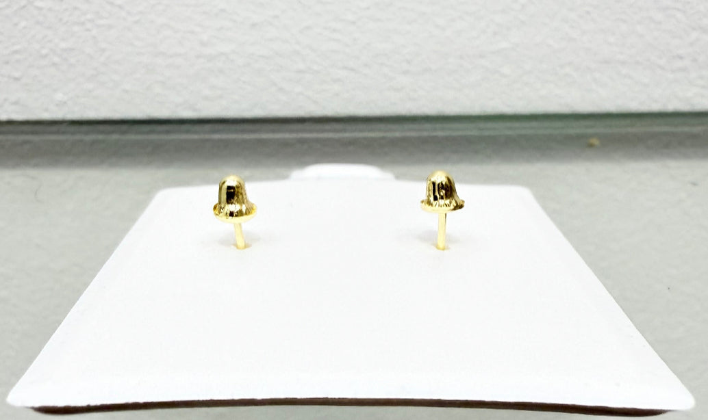 1141- NEW 14K Small Stitch Stud Earrings Lightweight W.G