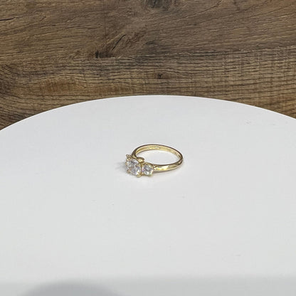 1277- NEW 10K Solitaire Three Cz Women's Ring W.G