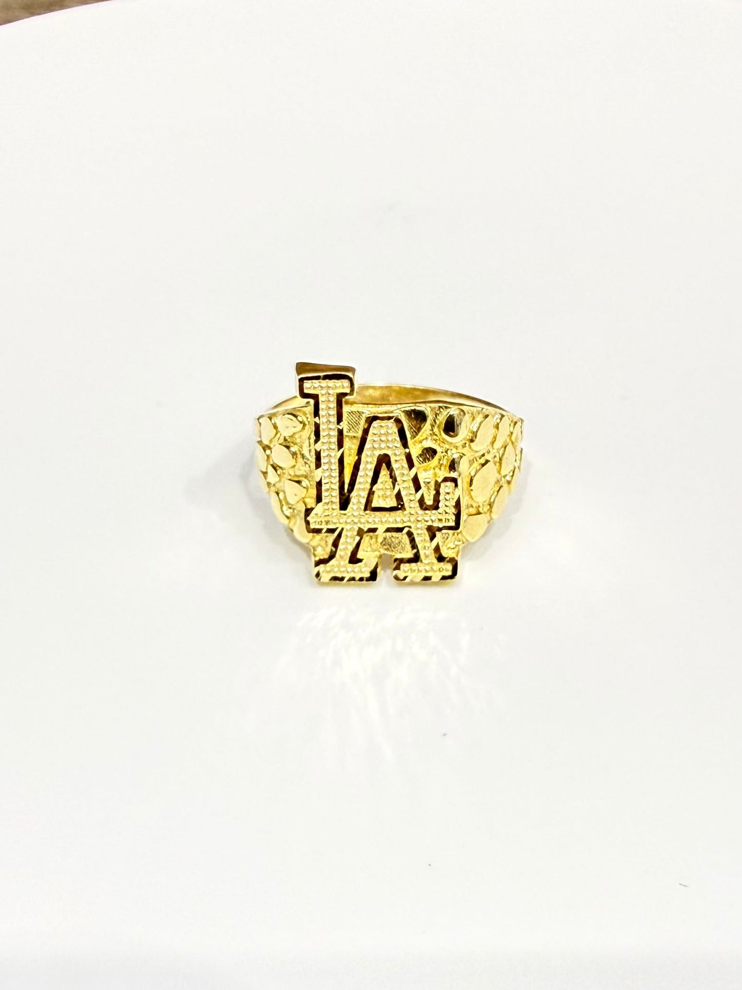 1107- NEW 14K Full Nugget LA Square Ring W.G