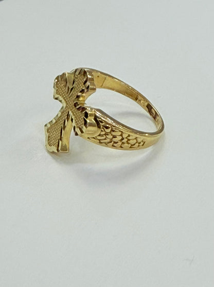 1520- NEW 10K Cross Nugget Fashion Ring W.G