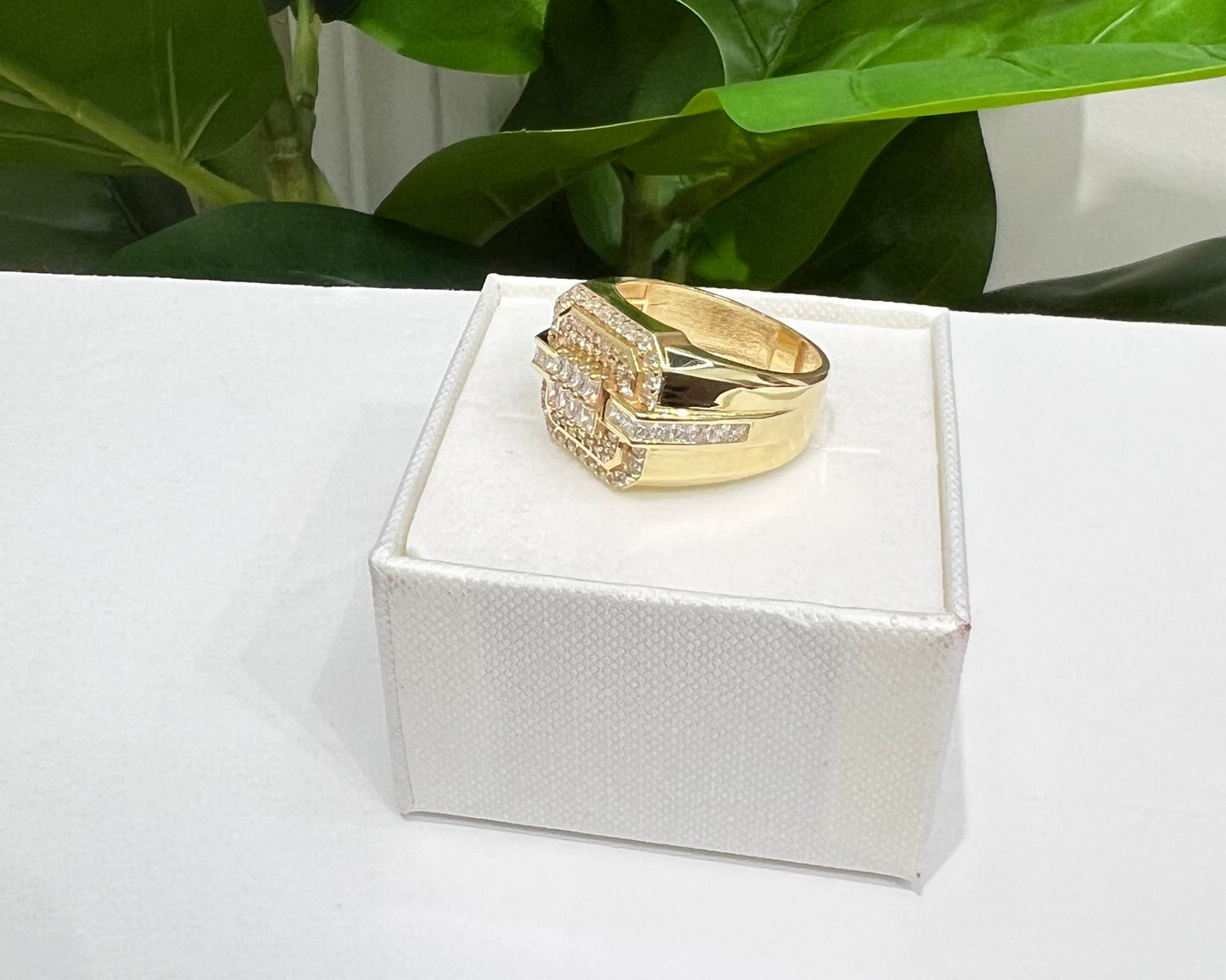 1356- NEW 14K Ice Out Cz Men's Fashion Ring W.G
