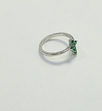 S562- .925 Sterling Silver Green Cz Cross Ring W.G