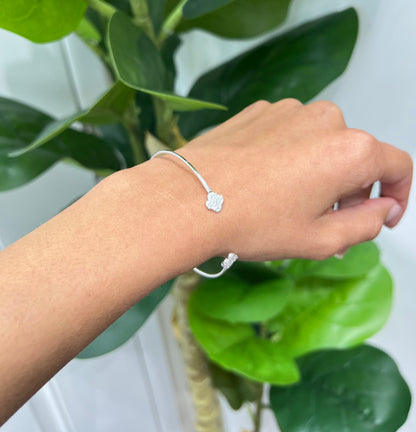 S661- NEW .925 Sterling Silver Clover Bangle Bracelet W.G