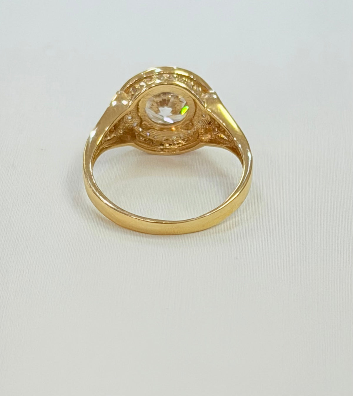 954- 14K Round Full Cz Stones Wedding Ring W.G