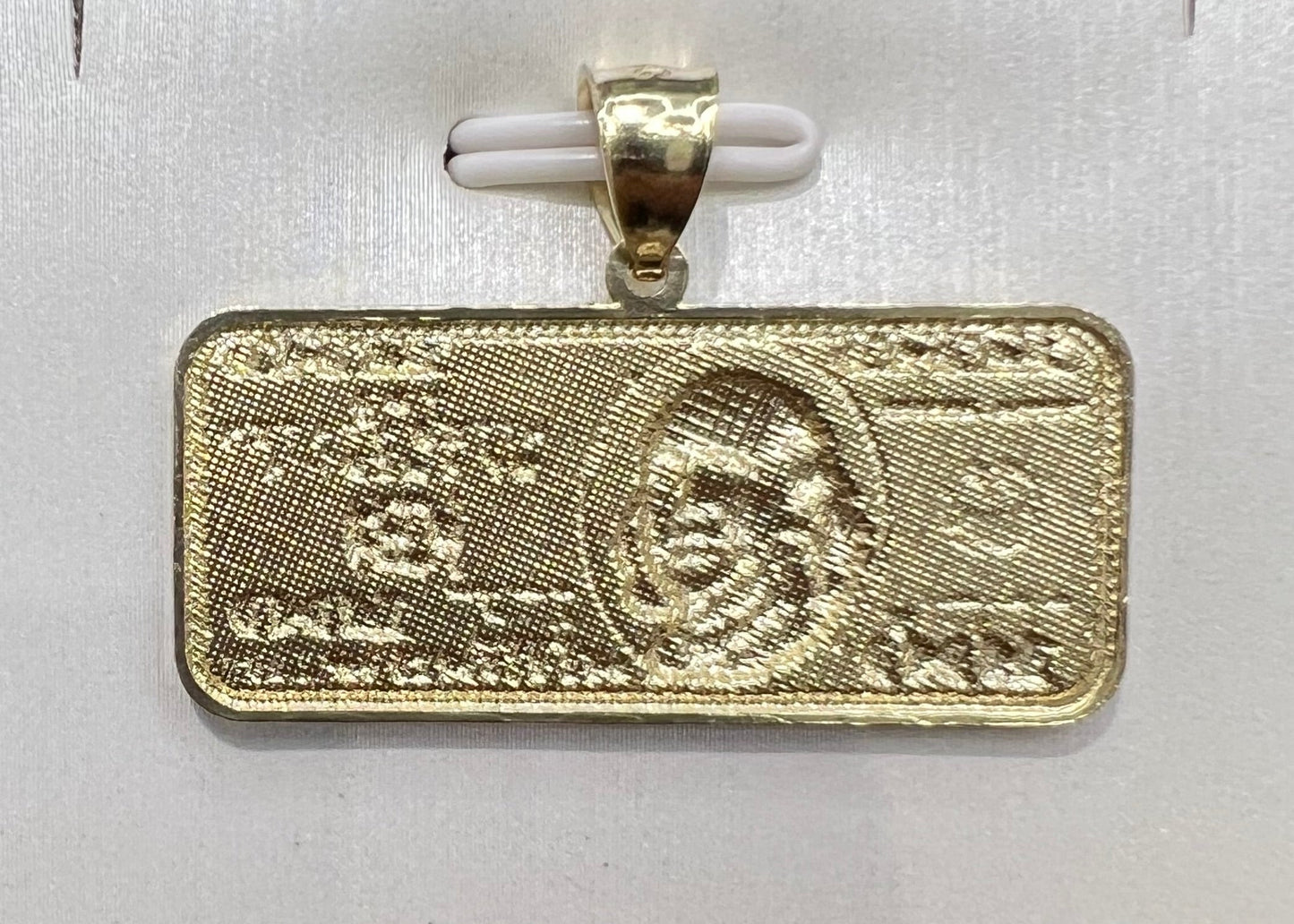 1672- NEW 10K 100 Dollar Bill Pendant (34x15mm)W.G