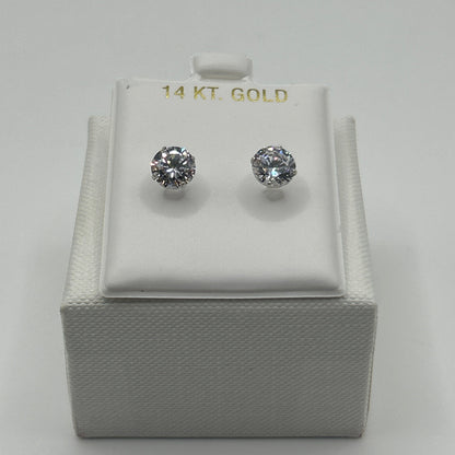 607- 14K White Gold Round Stud Earrings 7mm