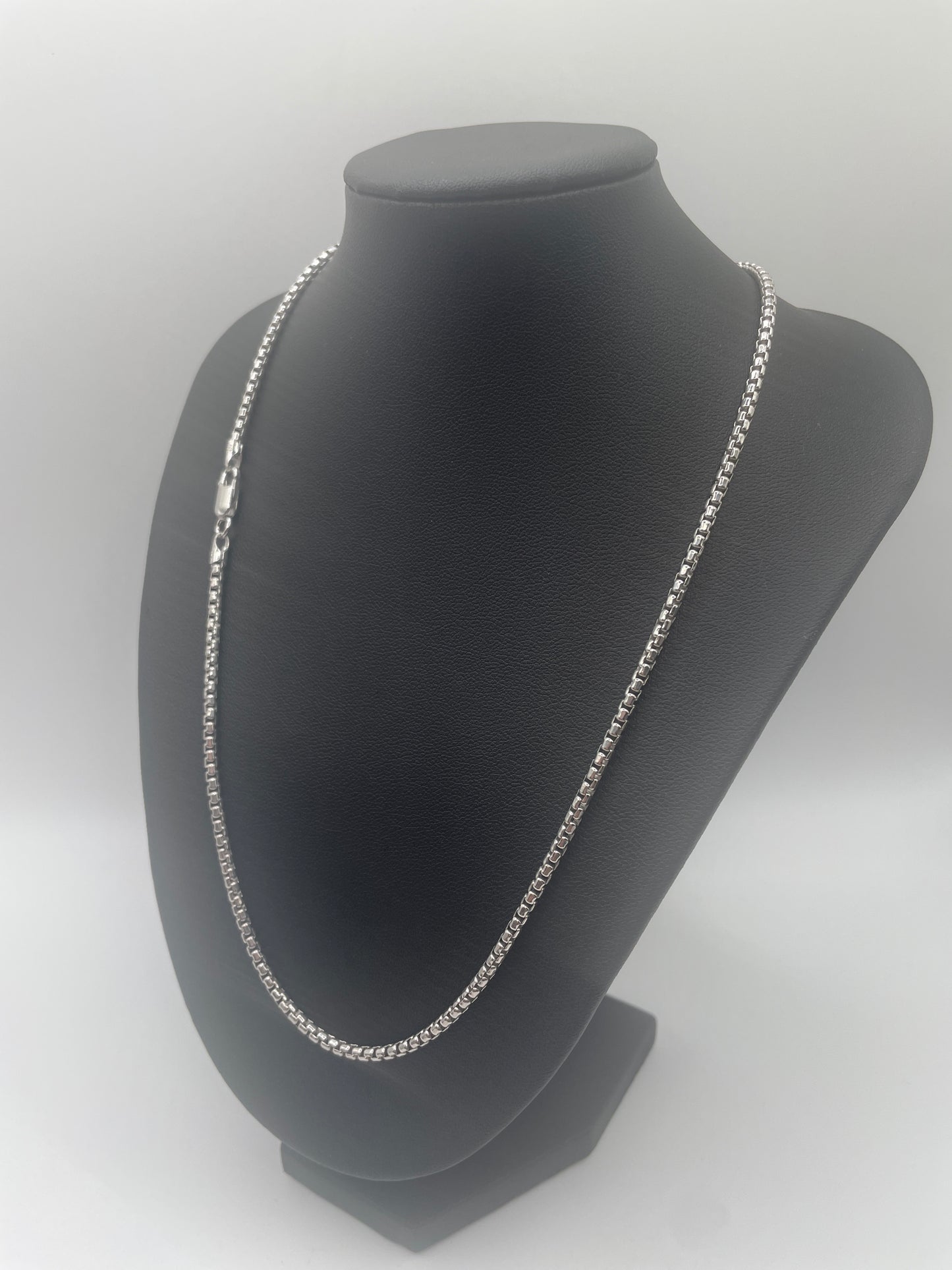 S420- Sterling Silver Round Box Chain 18”