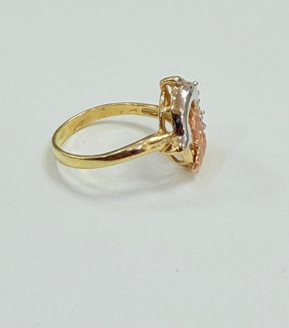 351- Anillo de quinceañera de oro de 14 quilates con delfín y número 15