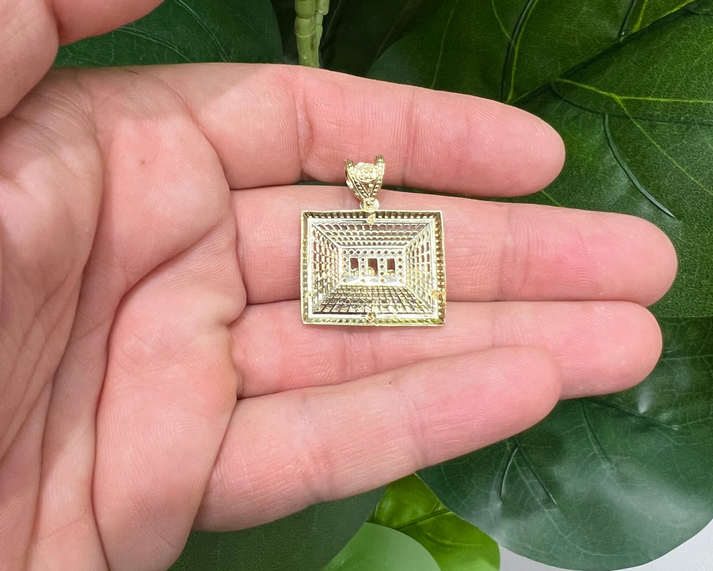 1320- NEW 10K Square The Last Supper Pendant W.G