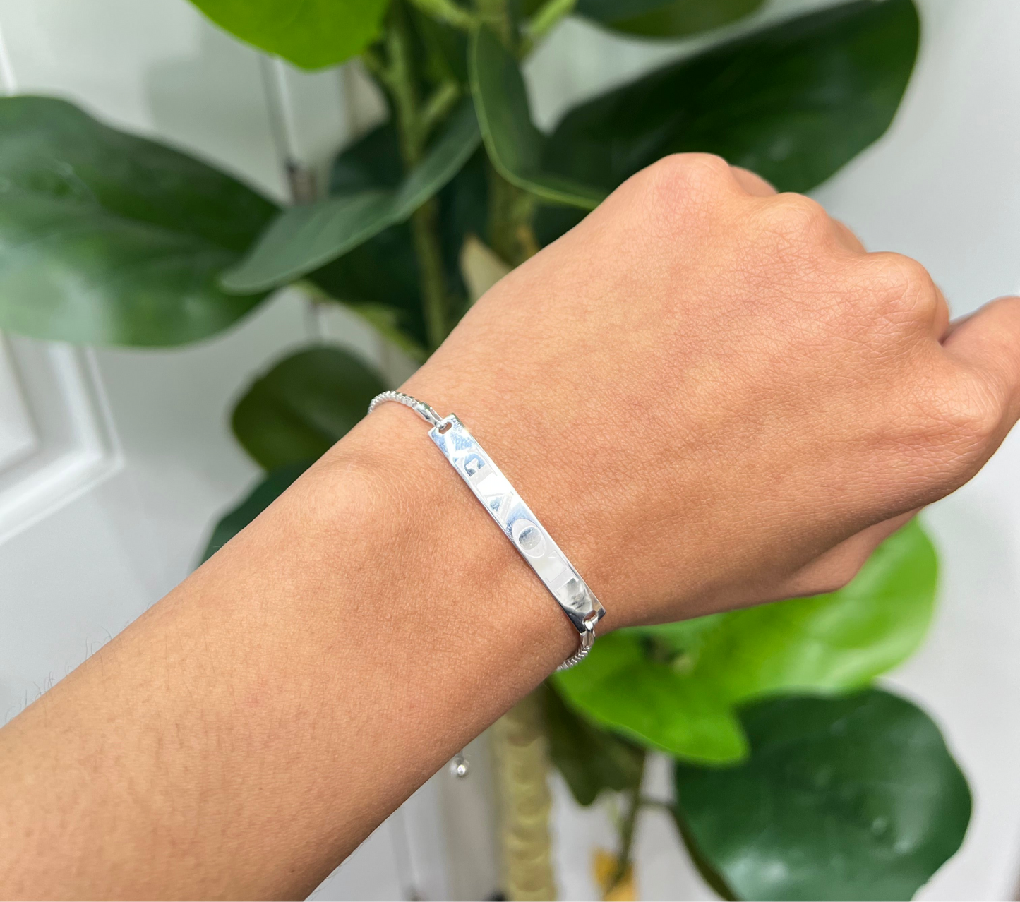 S844- NEW Sterling Silver Love ID Bracelet 8” W.G