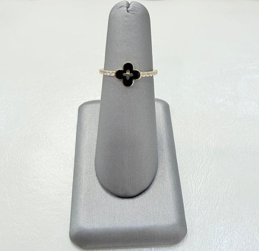 1825- NEW 10K Black Trebol Women’s Ring W.G