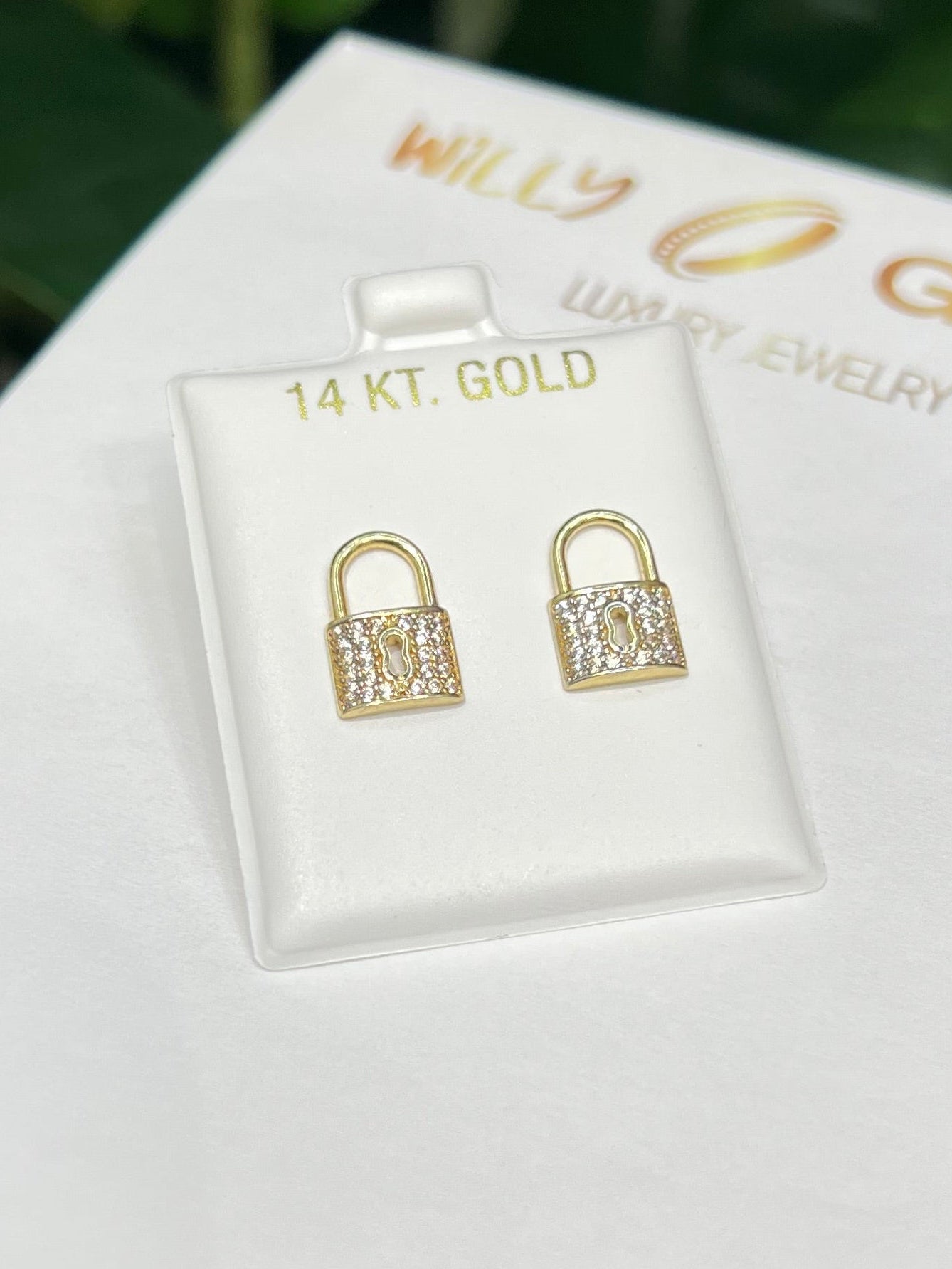 1385- NEW 14K Padlock Stud Earrings W.G