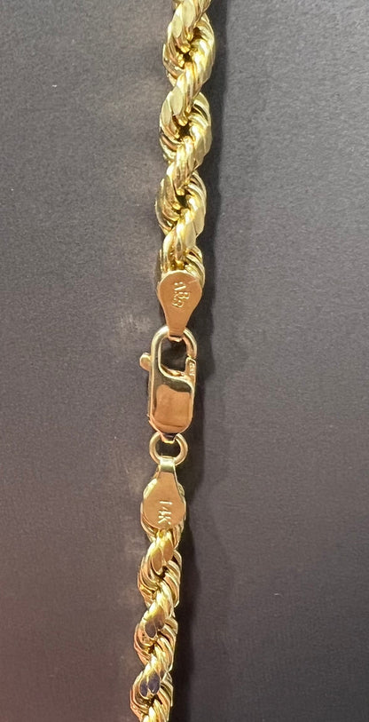 C43- 14K Hollow Rope Chain 20” (4.10mm) & The Last Supper Pendant Set