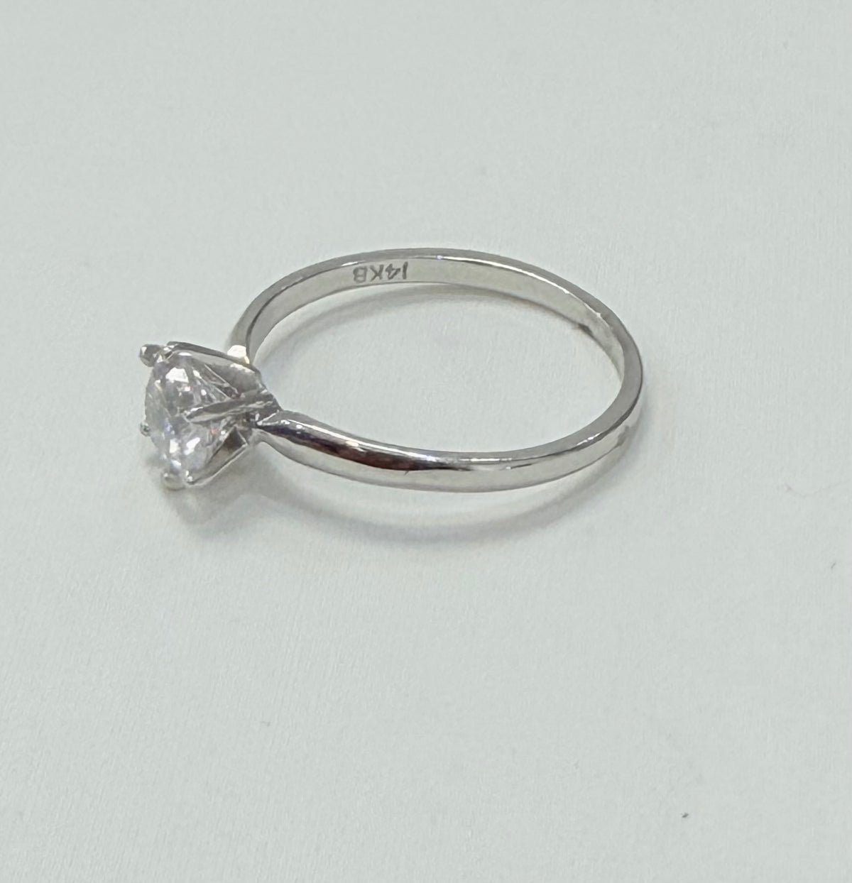 974- NEW 14K White Gold Wedding Ring (W.G)