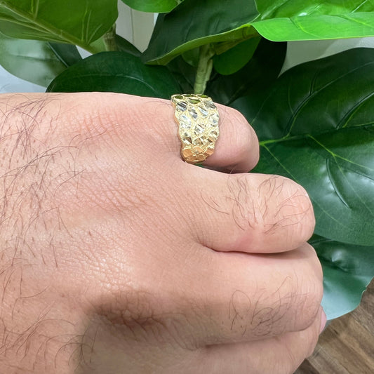 1195- NEW 14K Nugget Fashion Ring W.G