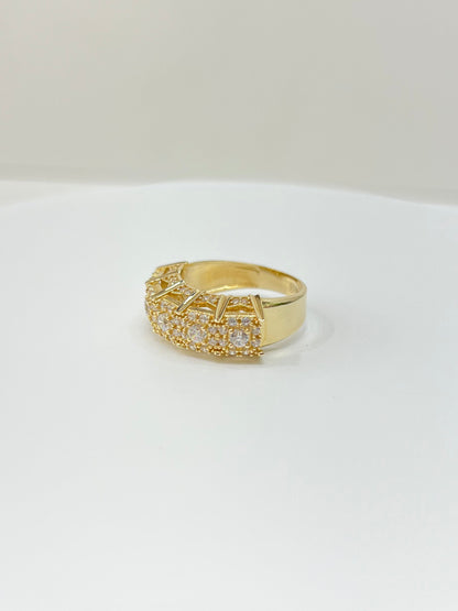 945- NEW 14K Crown Ring Cz Stones W. G