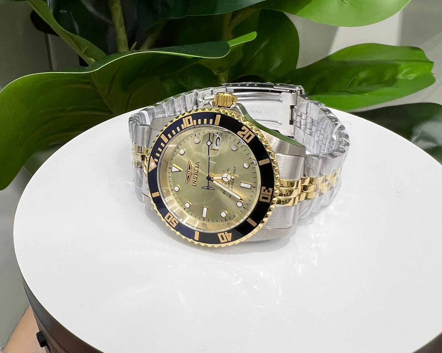 R39- Invicta Black Pro Diver Men's Watch 42mm W.G