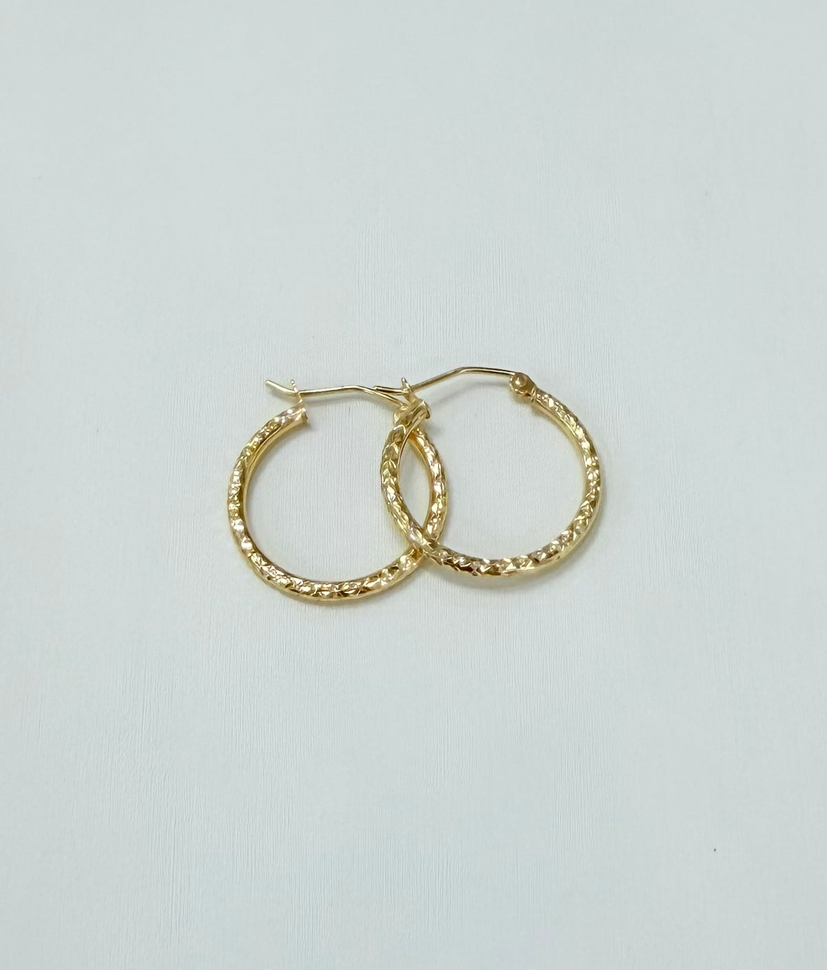 1787-NEW 14K Etched Round Hoop Earrings (20x1.8mm) W.G