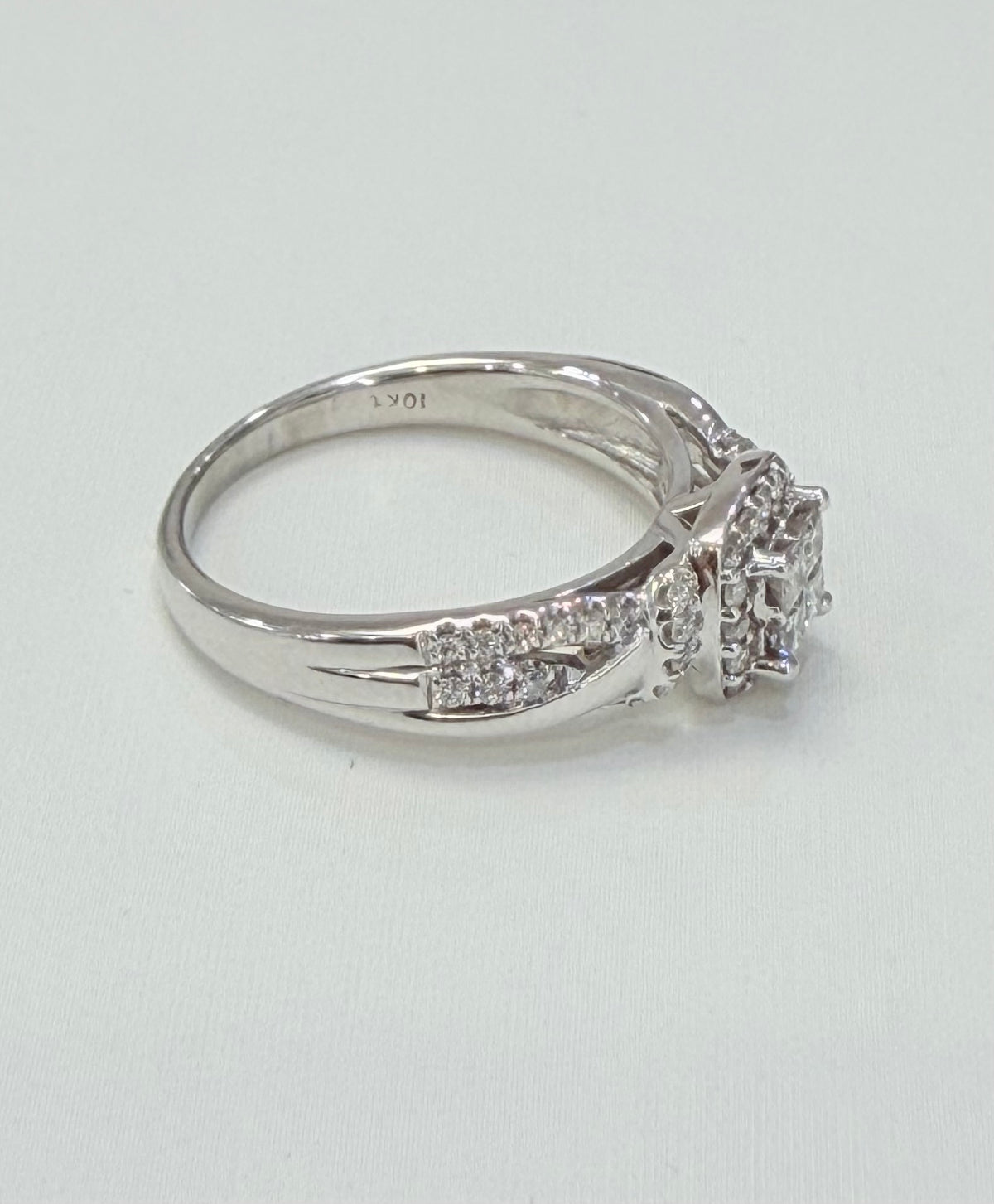 1128- NEW 10K White Gold Square Diamond & Cz Wedding Ring W.G 💎