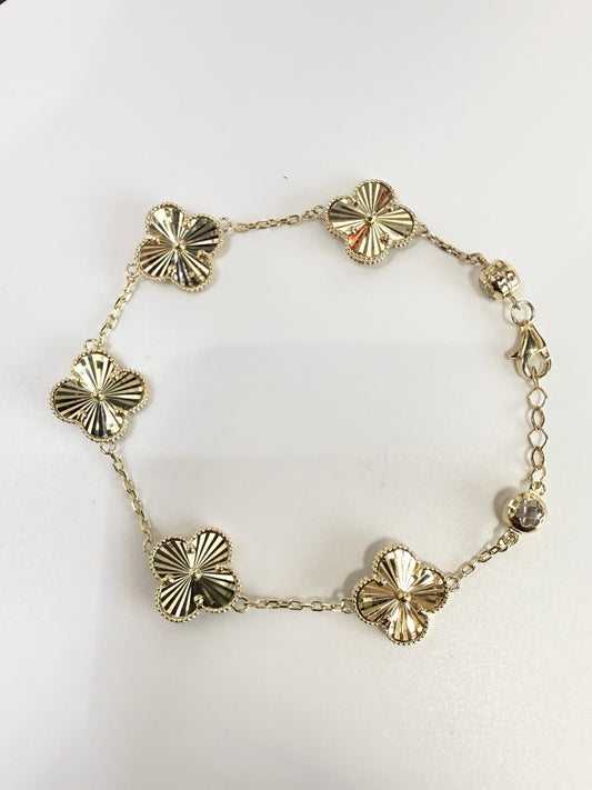 1163- NEW 14K Gold Trebol Bracelet 7” + .5 Ext (11.5mm) W.G