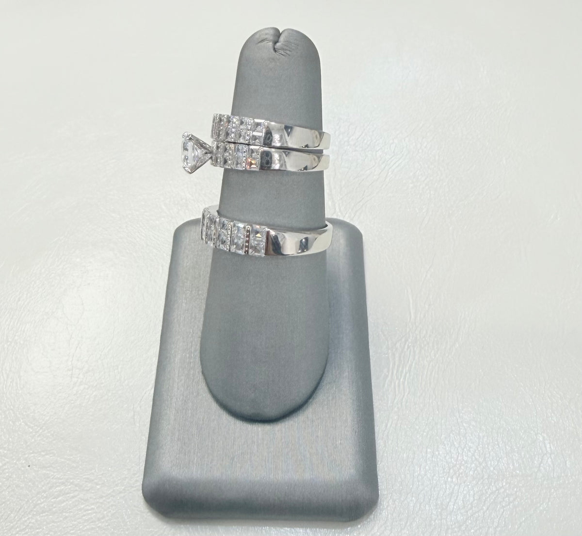 s1136- .925 Sterling Silver Wedding Ring Set W/ Square Cz Stone W.G