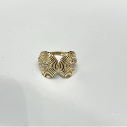 1456- NEW 10K Oval Fancy Women's Ring W.G