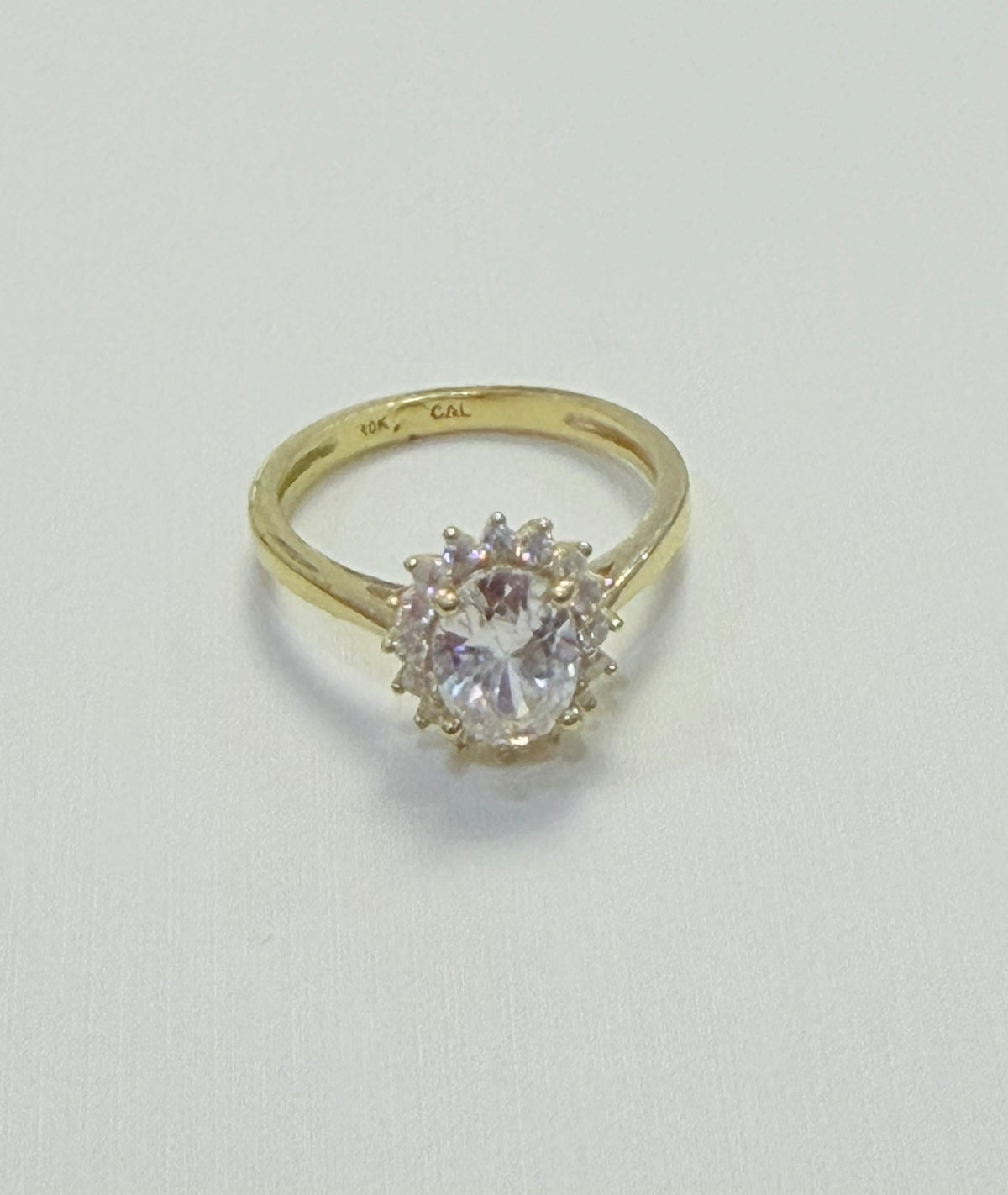 1735- NEW 10K Oval Engagement Women’s Ring W.G
