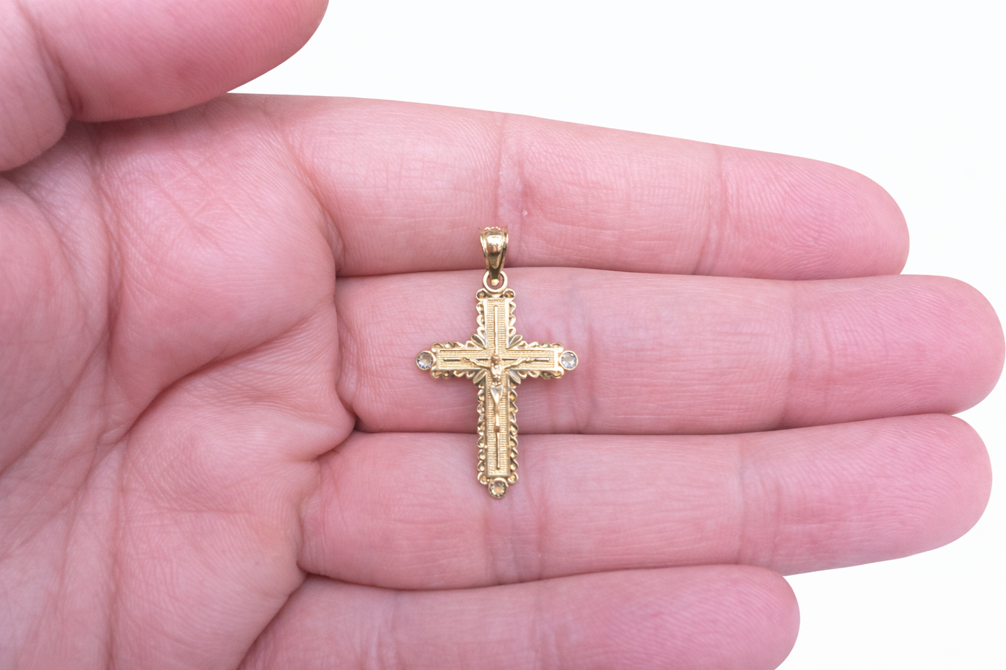 1560- NEW 10K Religious Crucifix Pendant W.G