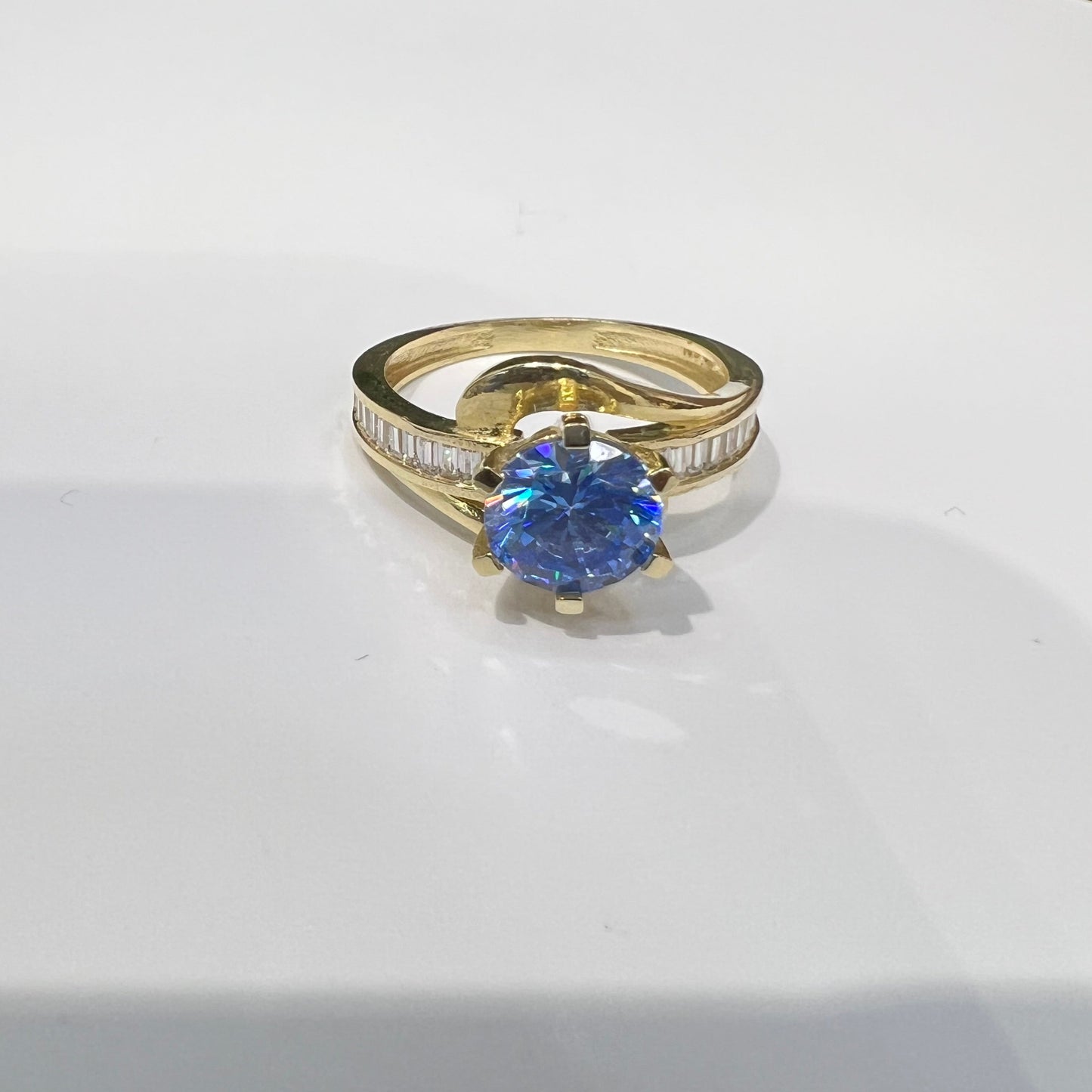 1641- NEW 10K Aquamarine Fashion Ring W.G