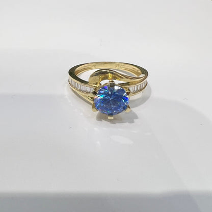 1641- NEW 10K Aquamarine Fashion Ring W.G