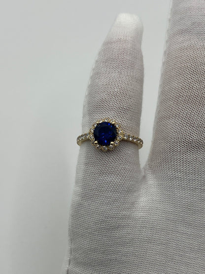 474- 14K Big Blue CZ Stone Ring Sz 8