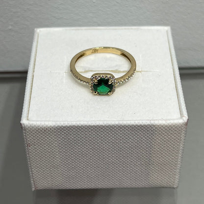 998-NEW 14k Green Square Gold Ring (W.G)