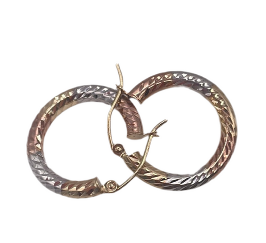 00118- NEW 14K Hoop Earrings (3x19.60mm) W.G