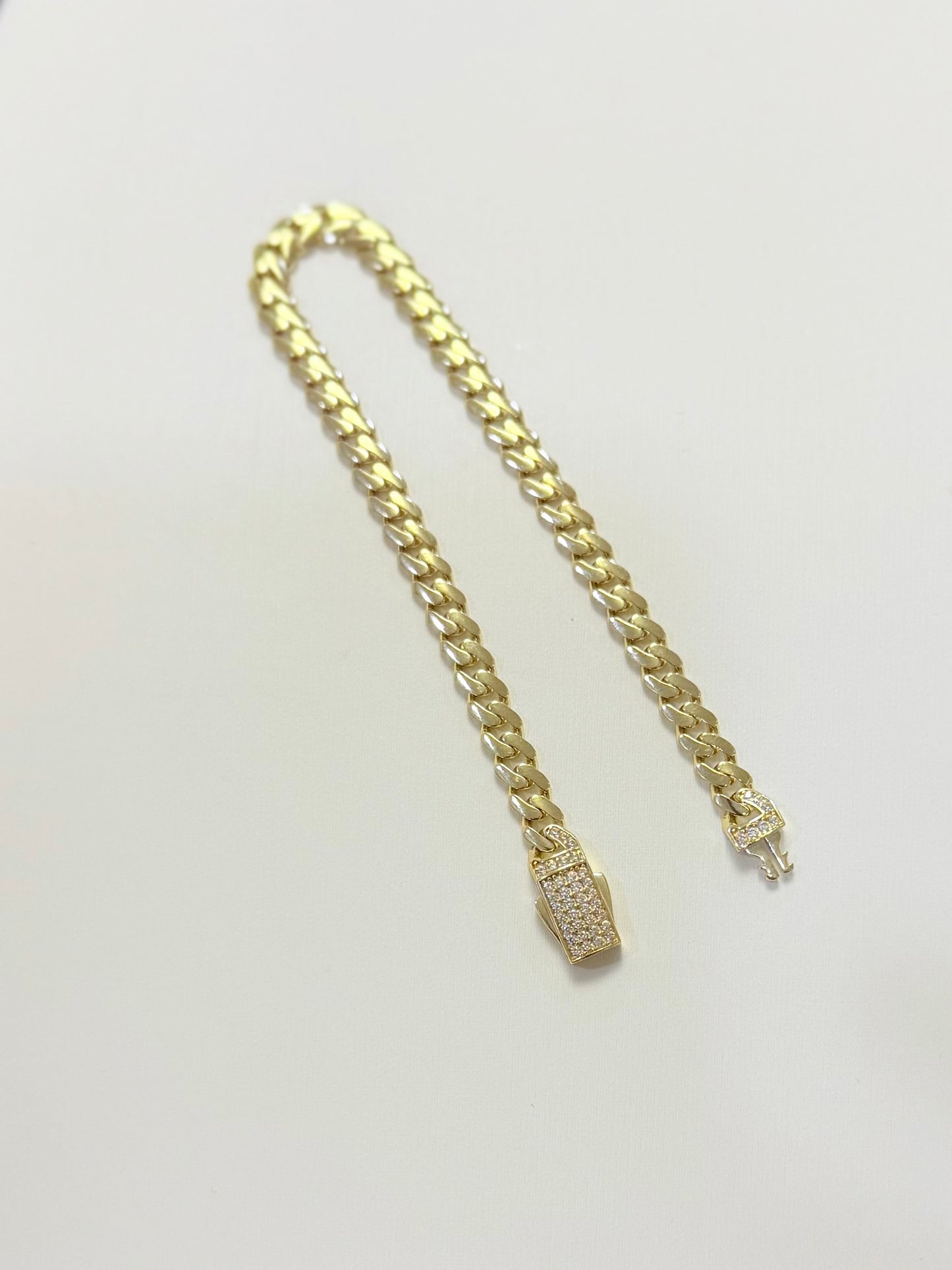 1675- NEW 10K Hollow Cuban Bracelet 7” (5mm) W.G