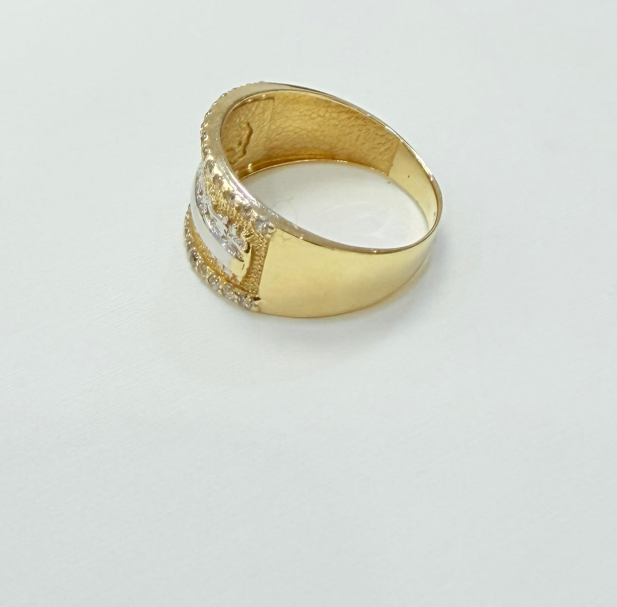 1246- NEW 14K The Last Supper Ring W.G