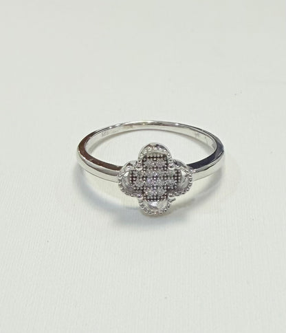 S798- NEW .925 Clover Sterling Silver Ring W.G