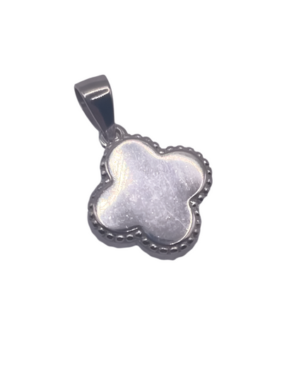 S815- Silver White clover Pendant  10mm