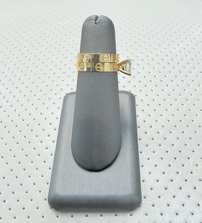 1818- NEW 14K Love Wedding Rings W.G