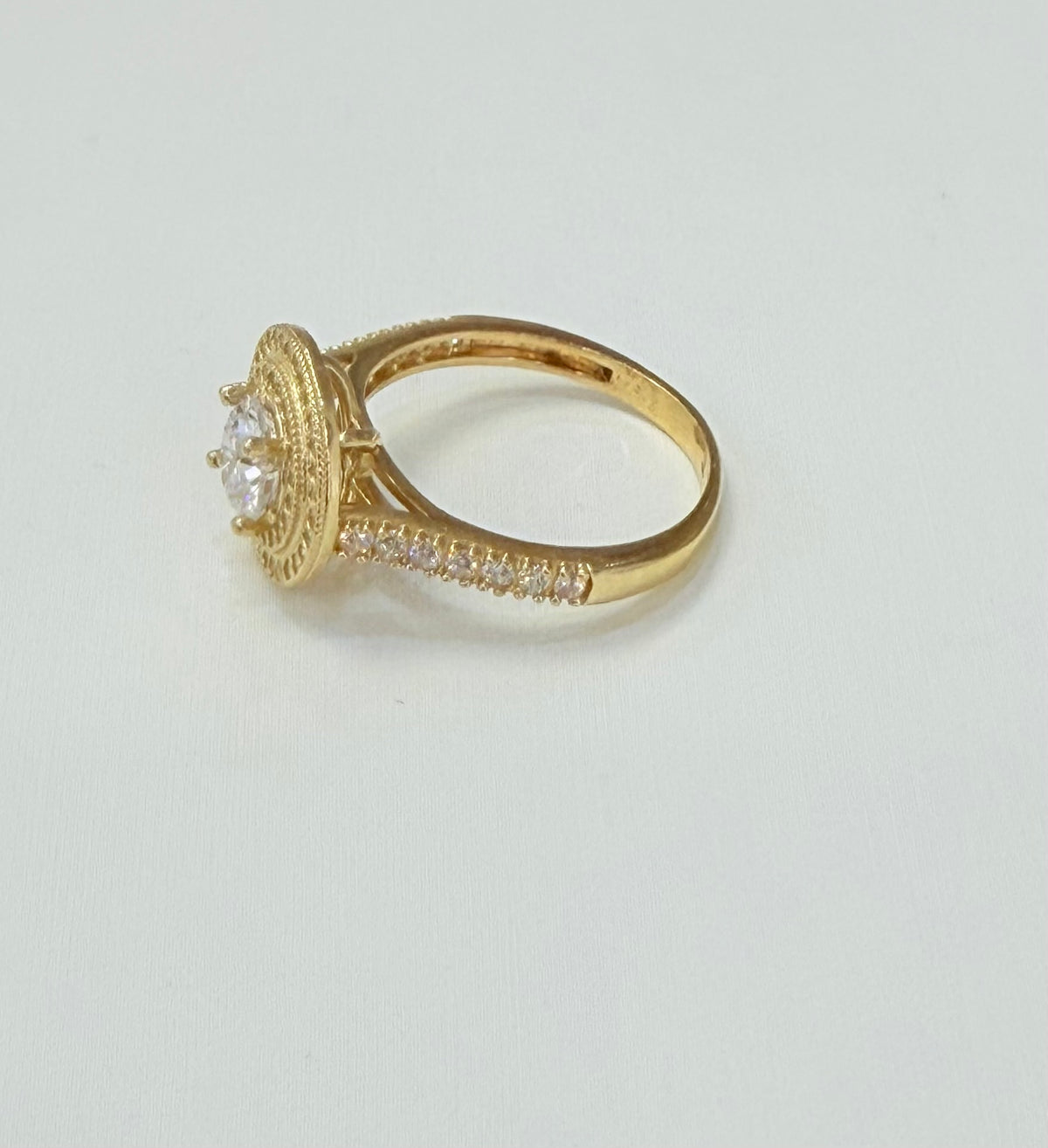 952- NEW 14K Round Full Cz Stone Wedding Ring W.G