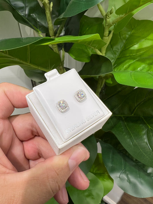 M2- NEW .925 Moissanite & Cz Stud Earrings W.G