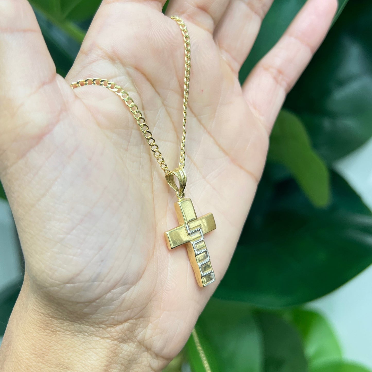 00135- NEW 14K Solid Gold Cross Pendant (W.G)