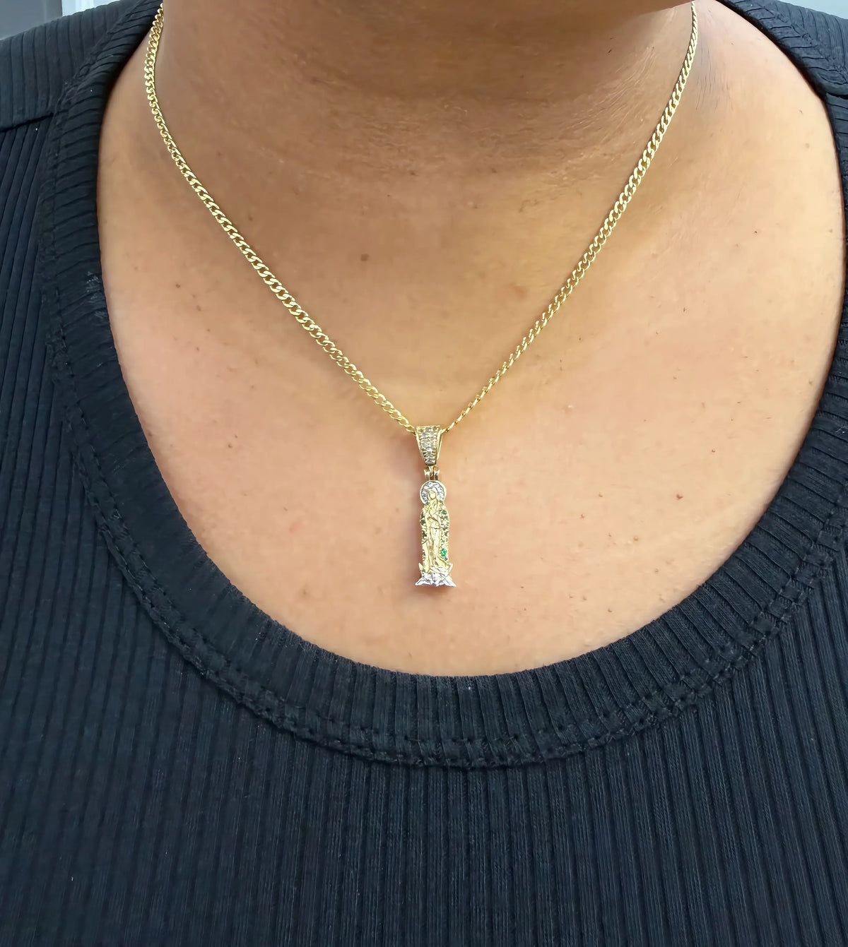 C27- NEW 14K Hollow Cuban Curb Chain 18” (2.5mm) and Our Lady Of Guadalupe Pendant W.G