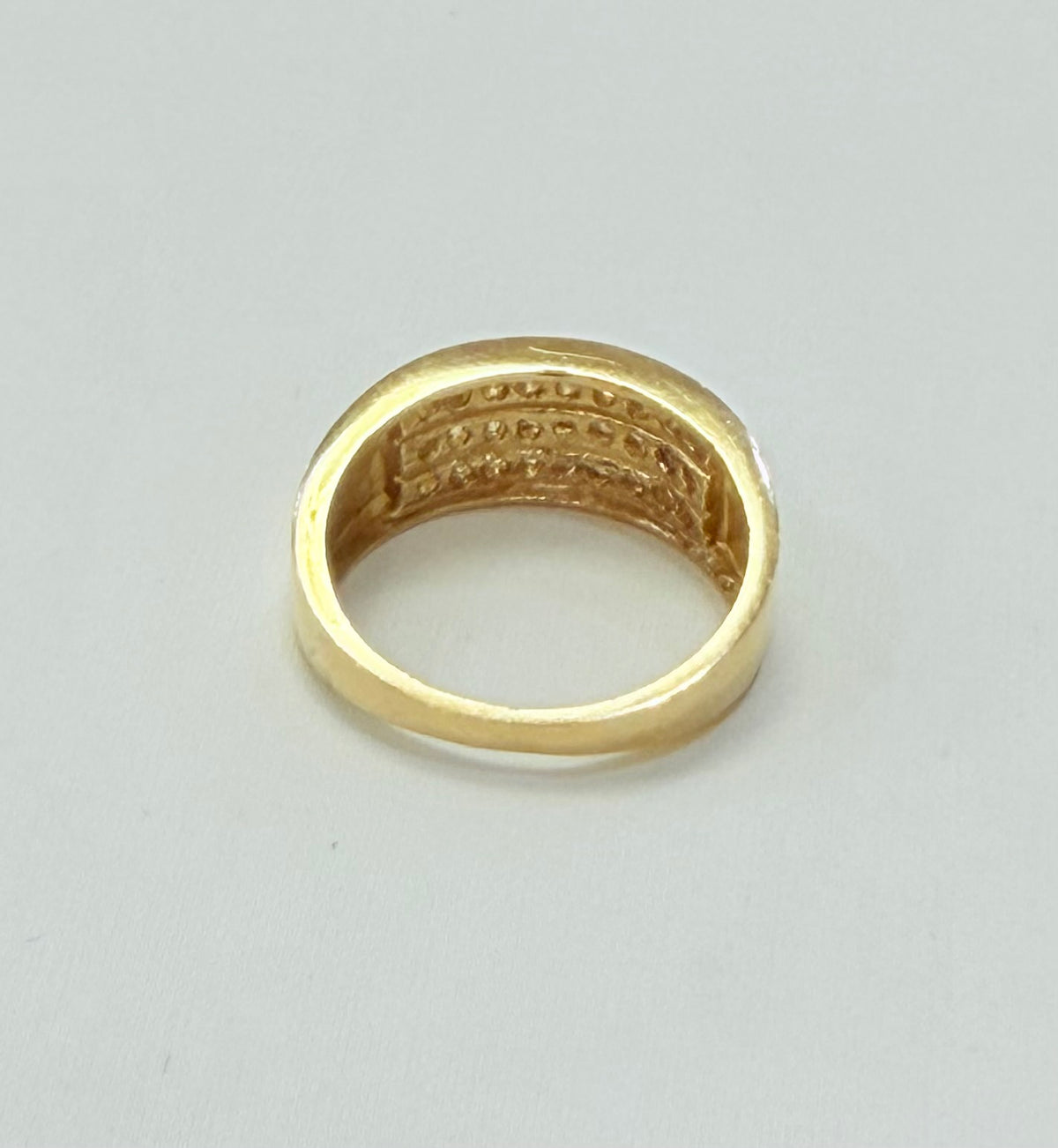 00157- NEW 14K Gold Ring Zirconia (W.G)