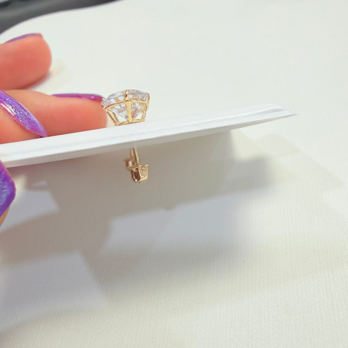 1687- NEW 10K Cubic Zirconia Gold Stud Earrings (7mm) W.G