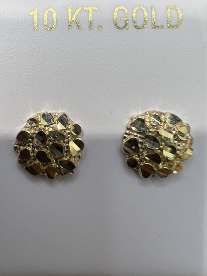1666- NEW 10K Round Nugget Stud Earrings (10mm) W.G