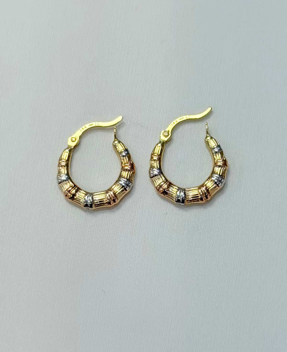 1789- NEW 14K Hollow Tri Color Gold Hoop Earrings W.G