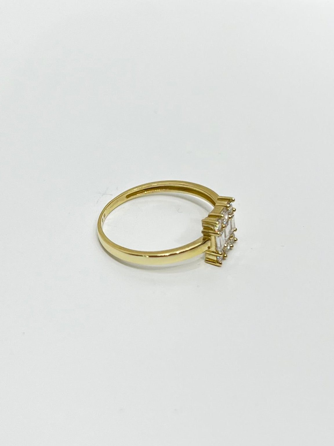 1471- NEW 14K Square Shape Baguette Cut Ring W.G