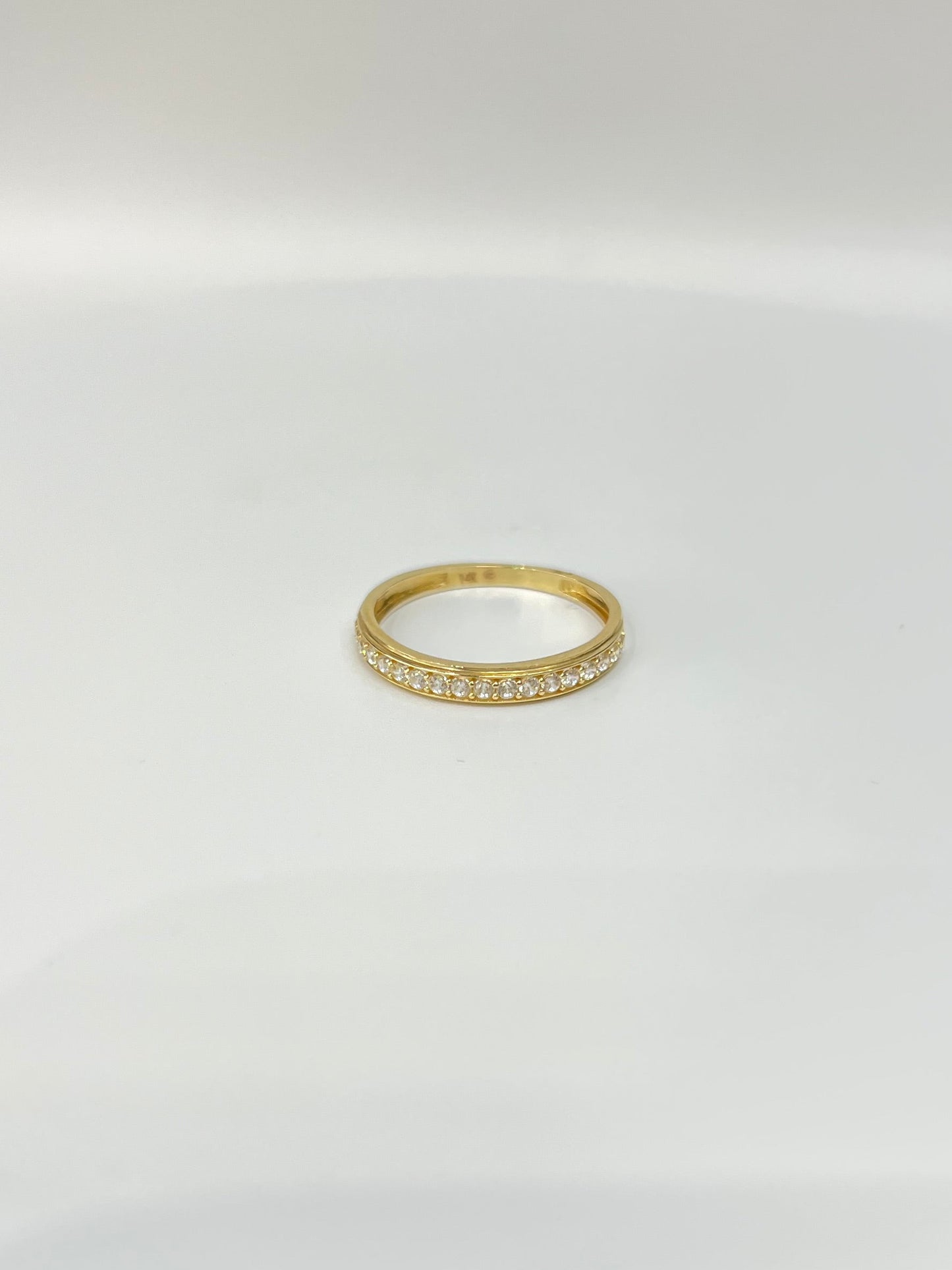 1130- NEW 14K Yellow Gold Wedding Band w/ Cubic Zirconia W.G